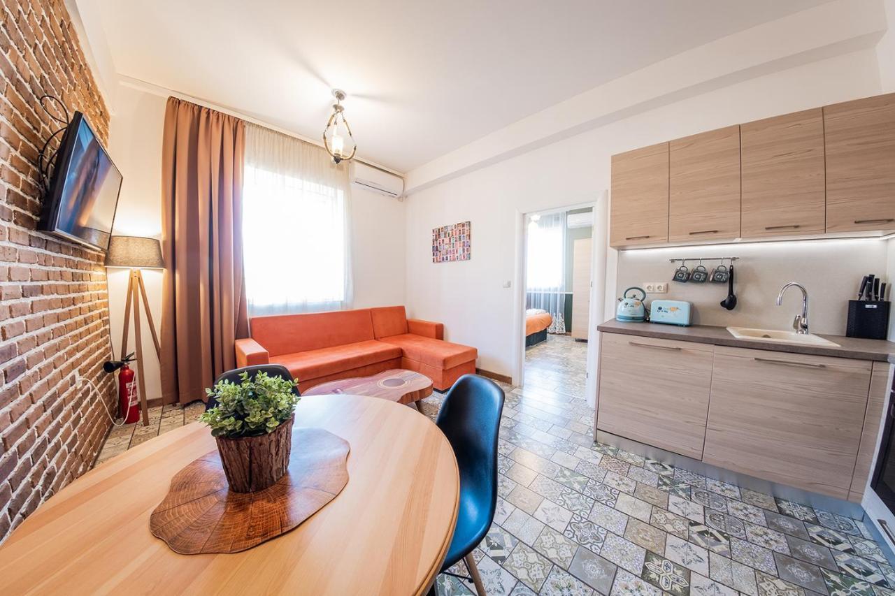Vintage Life Apartment